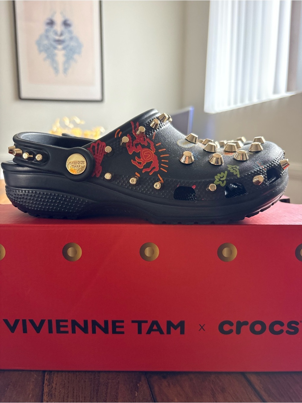 Vivienne Tam x Crocs colab Limited Edition Rare ! Sold out size 7w NWB - Picture 7 of 10